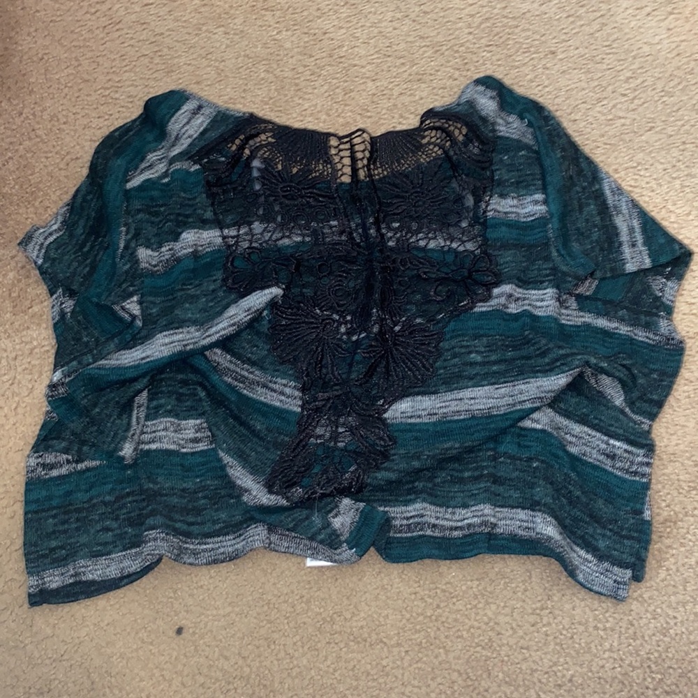 Crop Top - Picture 4 of 4